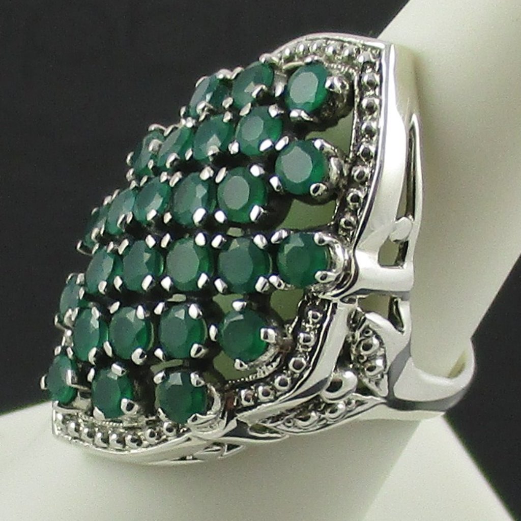 Nicky Butler 260ct Green Chalcedony Ring 85$